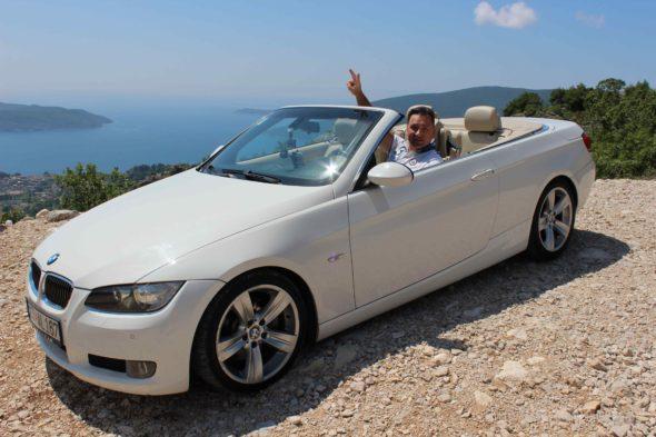 Арендованный в Budva Rent A Car кабриолет